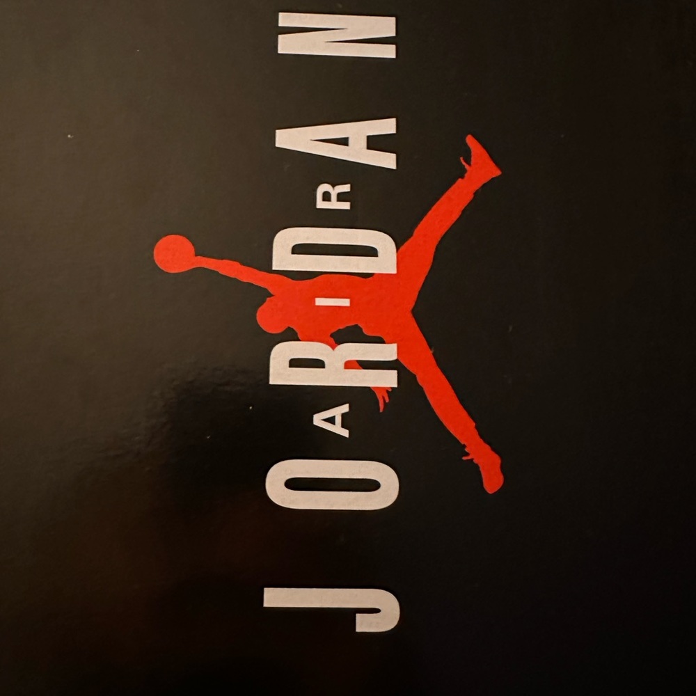 Retro 7 Cardinal - Picture 7 of 7